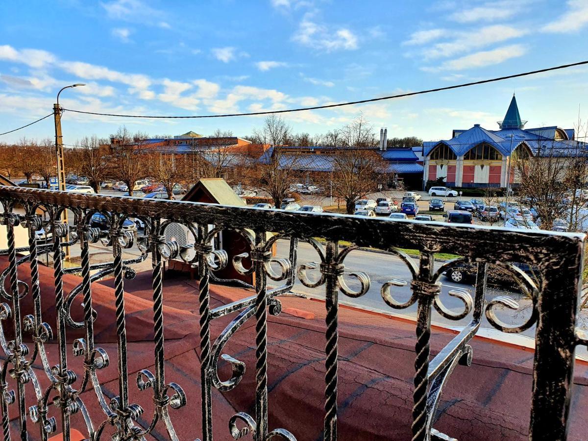 Hotel Eva Panzio Sárvár Exteriér fotografie