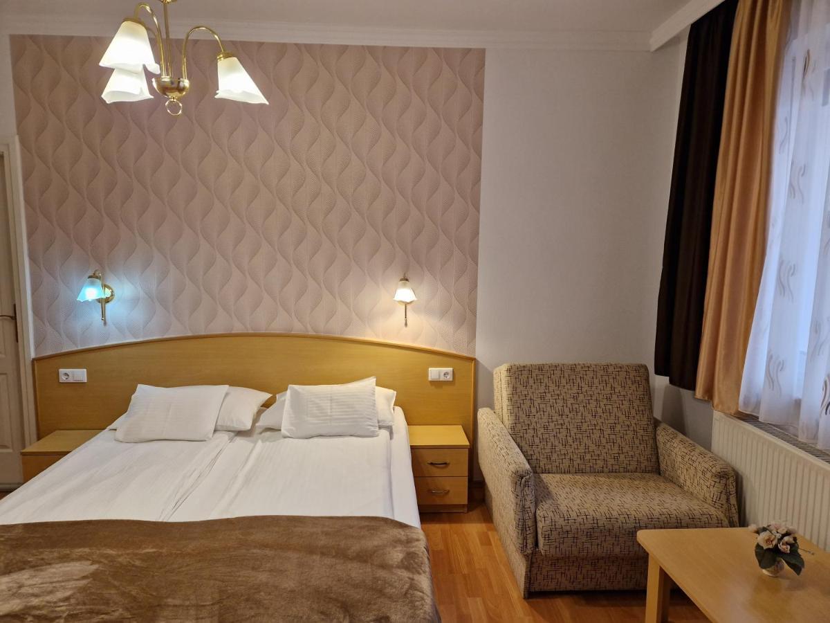 Hotel Eva Panzio Sárvár Exteriér fotografie